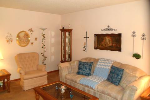 8516 State Rd, Burbank, IL 60459 photo 4