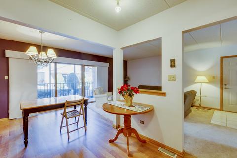 13434 E Circle Dr #402, Crestwood, IL 60445 photo 2