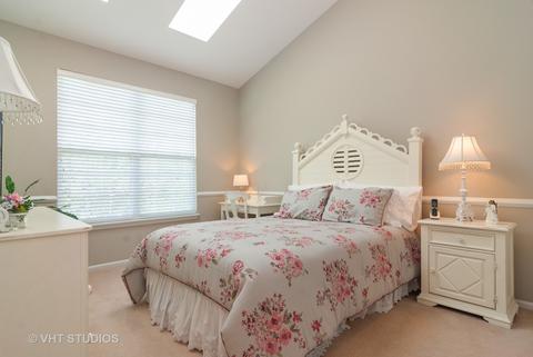 608 Declaration Ln, Aurora, IL 60502 photo 13