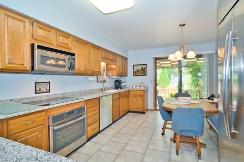 2712 Maynard Dr, Glenview, IL 60025 photo 8