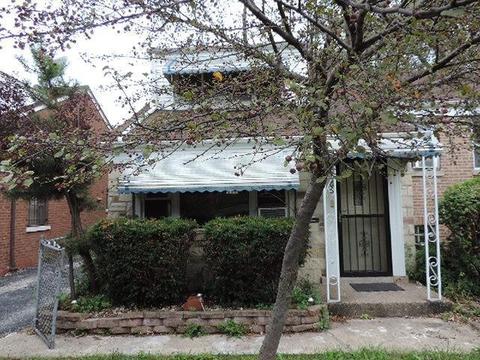 2406 E 99th St, Chicago, IL 60617 photo 2