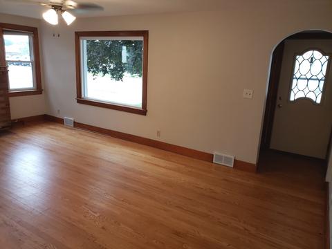 640 Henry St, Kankakee, IL 60901 photo 2