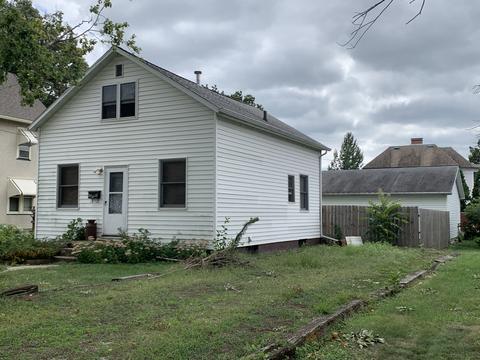 2412 6th St, Peru, IL 61354 photo 2
