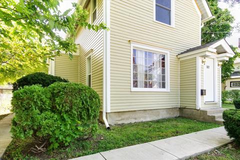 507 Raymond St, Elgin, IL 60120 photo 2