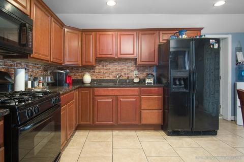 111 N Root St, Aurora, IL 60505 photo 8