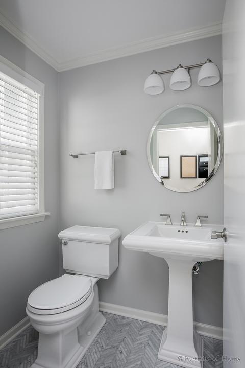 1107 Harrison Ave, Wheaton, IL 60187 photo 9