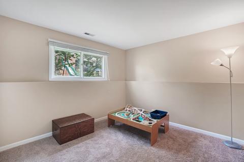 665 Devonshire Ln, Wheaton, IL 60189 photo 19