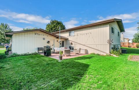 665 Devonshire Ln, Wheaton, IL 60189 photo 23