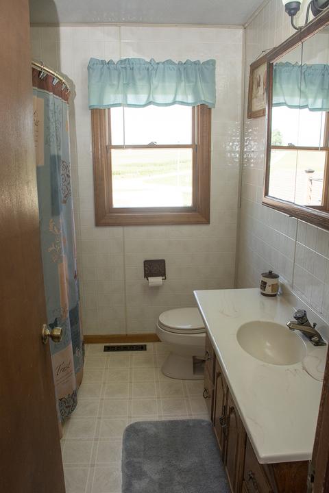 15755 Hillside Rd, Morrison, IL 61270 photo 10