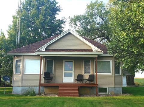 2745 N 21st Rd, Seneca, IL 61360 photo 1