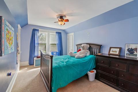 545 Oak Ave, Aurora, IL 60506 photo 12