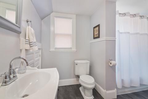 545 Oak Ave, Aurora, IL 60506 photo 10