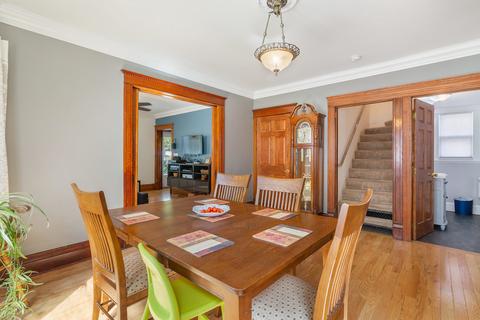 545 Oak Ave, Aurora, IL 60506 photo 4