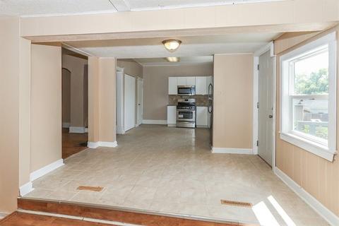 473 Jefferson Ave, Elgin, IL 60120 photo 6