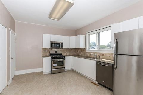 473 Jefferson Ave, Elgin, IL 60120 photo 8