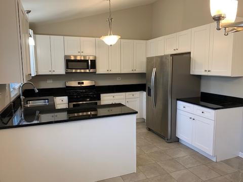 475 W Cimarron Dr W, Aurora, IL 60504 photo 9