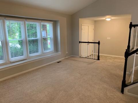 475 W Cimarron Dr W, Aurora, IL 60504 photo 4