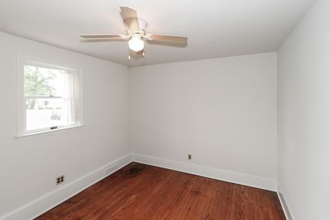 1541 E Algonquin Rd, Des Plaines, IL 60016 photo 17