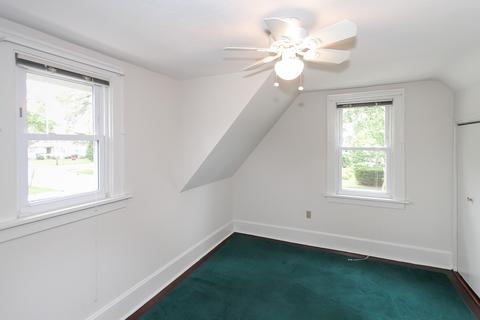 1541 E Algonquin Rd, Des Plaines, IL 60016 photo 18