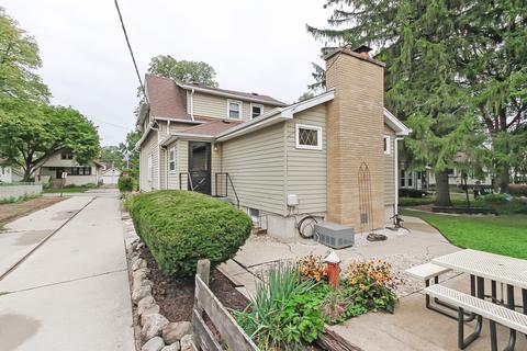 1541 E Algonquin Rd, Des Plaines, IL 60016 photo 2