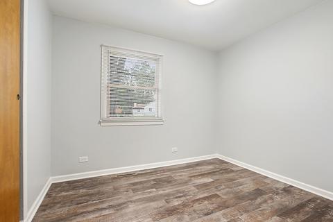 209 W 35th St, Steger, IL 60475 photo 9