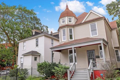 2477 E 74th St, Chicago, IL 60649 photo 2