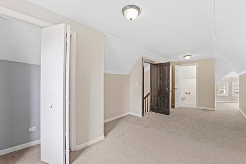 2477 E 74th St, Chicago, IL 60649 photo 14