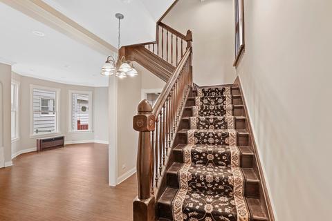 2477 E 74th St, Chicago, IL 60649 photo 4