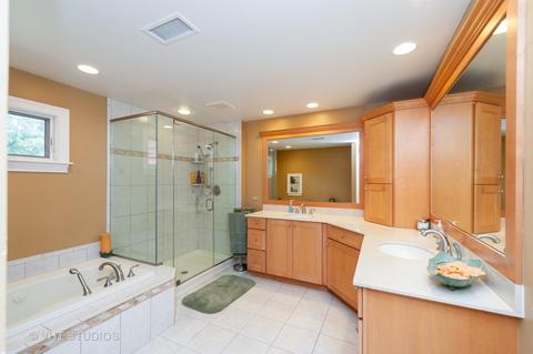 295 Willow St, Inverness, IL 60010 photo 10