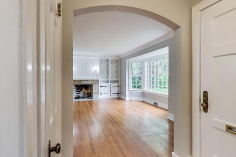 2032 Ewing Ave, Evanston, IL 60201 photo 2