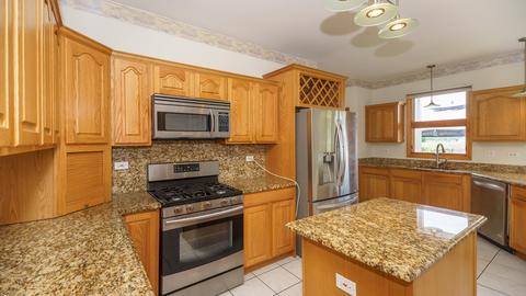 24250 Simo Dr, Plainfield, IL 60586 photo 11