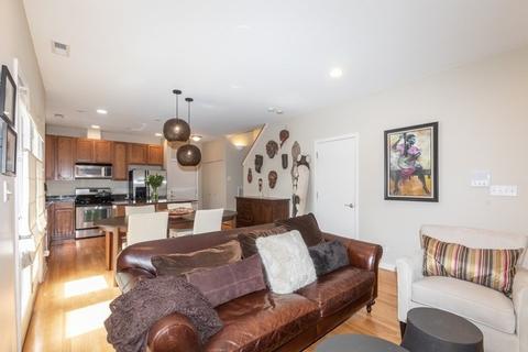 803 E 41st St #2A, Chicago, IL 60653 photo 4