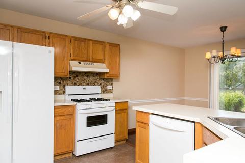 378 Monarch Birch Ct, Bartlett, IL 60103 photo 7
