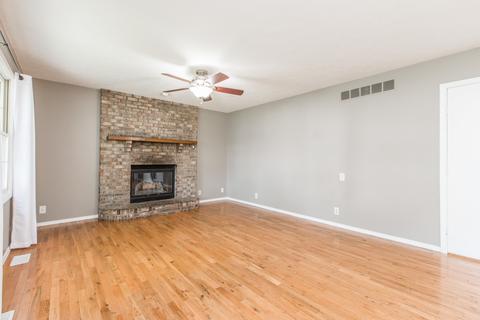 1202 Challis Dr, Bloomington, IL 61704 photo 9