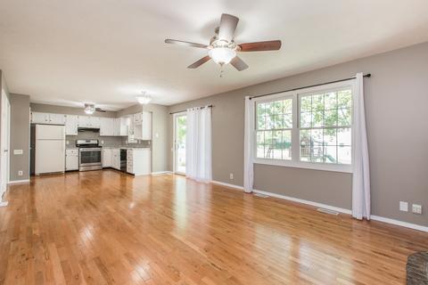 1202 Challis Dr, Bloomington, IL 61704 photo 11