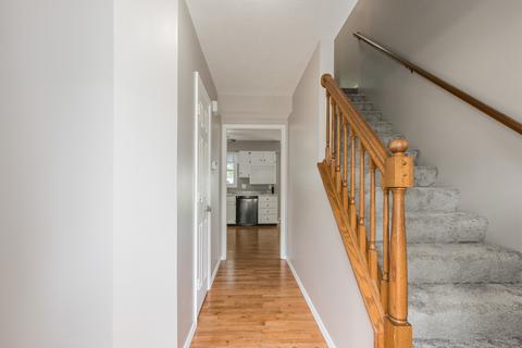 1202 Challis Dr, Bloomington, IL 61704 photo 2