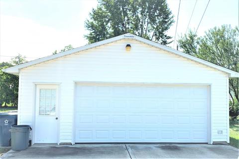 323 W Mazon Ave, Dwight, IL 60420 photo 16