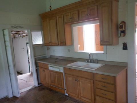 215 E Walnut St, Westfield, IL 62474 photo 8