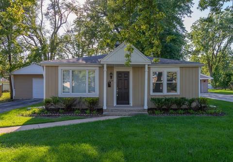 3134 Patton Dr, Des Plaines, IL 60018 photo 1
