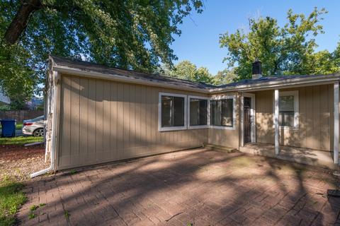 3134 Patton Dr, Des Plaines, IL 60018 photo 14