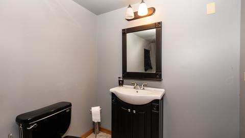 6540 S Artesian Ave, Chicago, IL 60629 photo 8