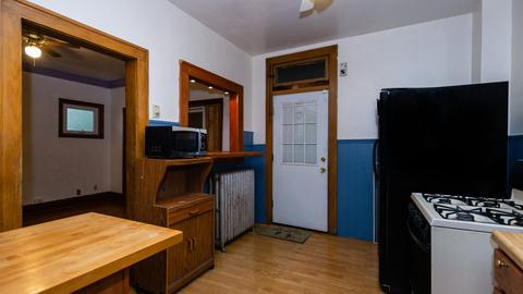 6540 S Artesian Ave, Chicago, IL 60629 photo 4