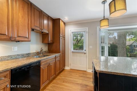 508 E 12th Ave, Naperville, IL 60563 photo 10