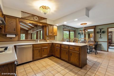 148 Tomlin Cir, Burr Ridge, IL 60527 photo 9