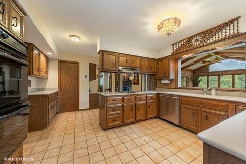 148 Tomlin Cir, Burr Ridge, IL 60527 photo 8