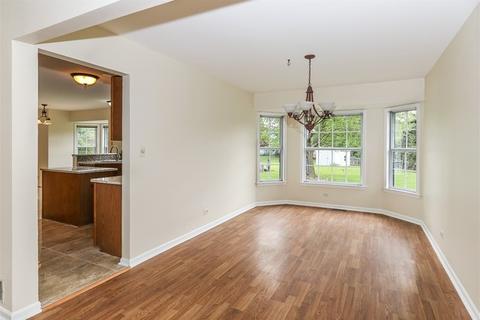573 Eastwick Ln, Bartlett, IL 60103 photo 9