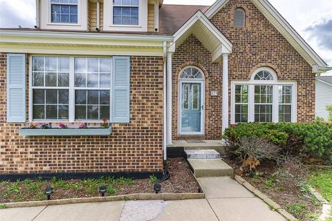 573 Eastwick Ln, Bartlett, IL 60103 photo 2