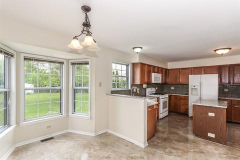 573 Eastwick Ln, Bartlett, IL 60103 photo 8