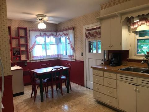 222 Cooper Ave, Elgin, IL 60120 photo 8