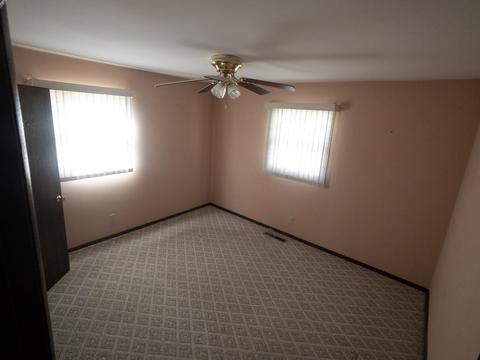 502 Hiltz Dr, Sheldon, IL 60966 photo 6